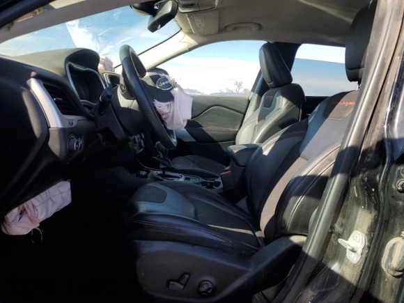 2018 Jeep Cherokee Trailhawk with VIN 1C4PJMBX2JD571903, listed as a Copart auction lot 88515745 with 79,598 mi miles and Salvage Title. Bid and sale history available at DreamBid. Image 7.