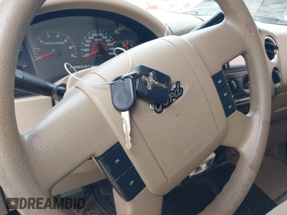 2008 Ford F-150 XLT with VIN 1FTPW12VX8FA91900, listed as a IAAI auction lot 42455455 with 329,039 mi miles and . Bid and sale history available at DreamBid. Image 11.
