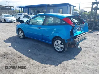 2007 Ford Focus S with VIN 1FAHP31N77W235549, listed as a IAAI auction lot 41377428 with 221,626 mi miles and . Bid and sale history available at carsss.com. Image 3.