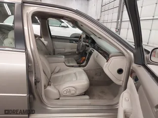 2004 Cadillac Seville Luxury SLS with VIN 1G6KS54Y74U163861, listed as a IAAI auction lot 41881291 with 215,518 mi miles. Bid and sale history available at carsss.com. Image 5.