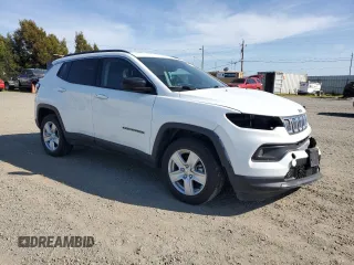 2022 Jeep Compass Latitude with VIN 3C4NJDBB5NT166176, listed as a Copart auction lot 53096845 with 25,758 mi miles and Salvage title. Bid and sale history available at DreamBid. Image 4.