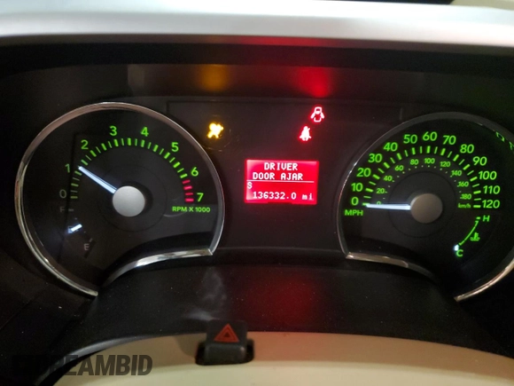 2008 Mercury Mountaineer Premier with VIN 4M2EU38838UJ01912, listed as a Copart auction lot 83711074 with 136,322 mi miles and Salvage Title. Bid and sale history available at carsss.com. Image 9.