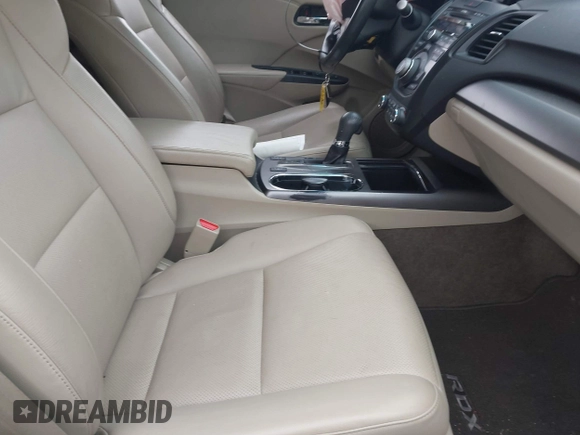 2015 Acura RDX Tech Pkg with VIN 5J8TB4H57FL021547, listed as a IAAI auction lot 41978867 with 104,719 mi miles. Bid and sale history available at carsss.com. Image 5.