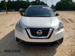 2018 Nissan Kicks SV with VIN 3N1CP5CU3JL511892, listed as a Copart auction lot 57260555 with 71,305 mi miles and Salvage title. Bid and sale history available at DreamBid. Image 5.