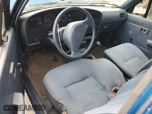1993 Toyota Pickup z VIN 4TARN93P6PZ145647, wystawiony jako Copart lot #61055405 z przebiegiem 185 213 mil mil oraz Czysty tytuł • Clean title. Historia ofert i sprzedaży dostępna na DreamBid. Obrazek 8.