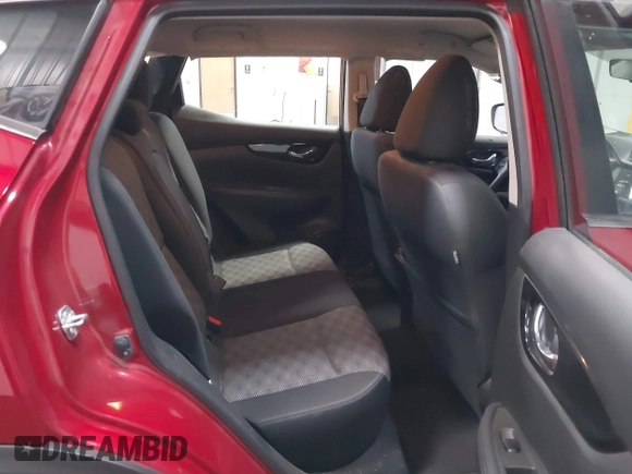 2017 Nissan Rogue SL z VIN JN1BJ1CR3HW135572, wystawiony jako IAAI lot #42200373 z przebiegiem 58 314 mil mil oraz . Historia ofert i sprzedaży dostępna na DreamBid. Obrazek 8.