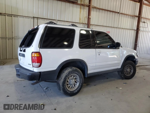 2000 Ford Explorer with VIN 1FMYU60X3YUA72785, listed as a Copart auction lot 61815325 with 184,643 mi miles and Clean title. Bid and sale history available at DreamBid. Image 3.