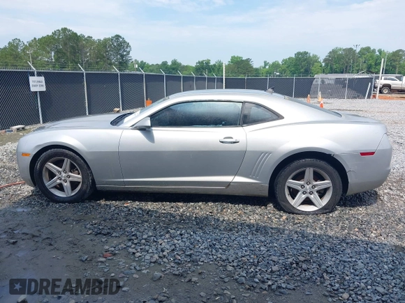 2011 Chevrolet Camaro 1LT with VIN 2G1FB1EDXB9103188, listed as a IAAI auction lot 42306677 with 266,067 mi miles and . Bid and sale history available at DreamBid. Image 15.