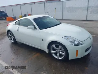 2007 Nissan 350Z Enthusiast z VIN JN1BZ34DX7M506552, wystawiony jako IAAI lot #42171567 z przebiegiem 161 676 mil mil oraz . Historia ofert i sprzedaży dostępna na DreamBid. Obrazek 1.