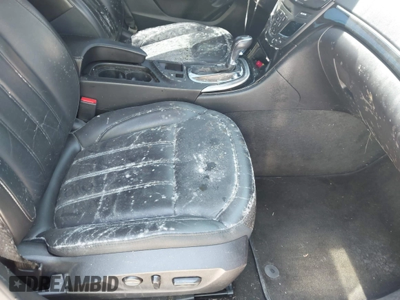 2015 Buick Regal Premium I with VIN 2G4GN5EX4F9157768, listed as a IAAI auction lot 42042800 with Not provided miles and . Bid and sale history available at DreamBid. Image 5.