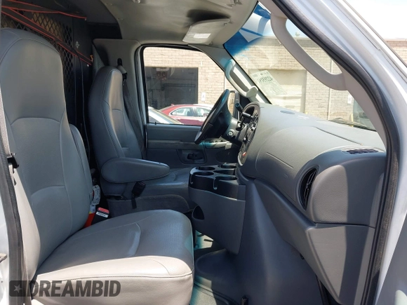 2006 Ford Econoline Cargo with VIN 1FTNS24WX6DA55213, listed as a IAAI auction lot 42293191 with 264,497 mi miles and . Bid and sale history available at DreamBid. Image 5.