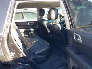 2014 Nissan Pathfinder SV with VIN 5N1AR2MN9EC703495, listed as a IAAI auction lot 41676908 with 233,047 mi miles. Bid and sale history available at carsss.com. Image 8.