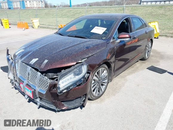 2019 Lincoln MKZ Reserve II z VIN 3LN6L5E99KR623668, wystawiony jako IAAI lot #41822730 z przebiegiem 13 609 mil mil oraz . Historia ofert i sprzedaży dostępna na DreamBid. Obrazek 2.