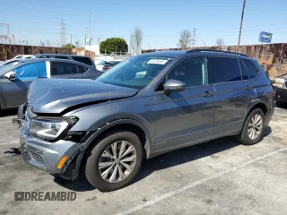 2020 Volkswagen Tiguan S z VIN 3VV1B7AX5LM030925, wystawiony jako Copart lot #48259585 z przebiegiem 53 784 mil mil oraz Szkoda całkowita • Salvage title. Historia ofert i sprzedaży dostępna na DreamBid. Obrazek 1.