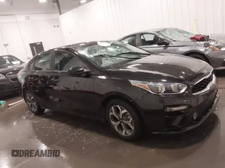 2021 Kia Forte LXS z VIN 3KPF24AD3ME262766, wystawiony jako IAAI lot #42232564 z przebiegiem 14 902 mil mil oraz . Historia ofert i sprzedaży dostępna na DreamBid. Obrazek 13.