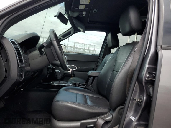 2010 Ford Escape Limited с VIN 1FMCU0EG8AKD06419, выставлен на аукционе Copart как лот 62357115 с пробегом 138 687 миль миль и Списание • Salvage title. История ставок и продаж доступна на DreamBid. Изображение 7.