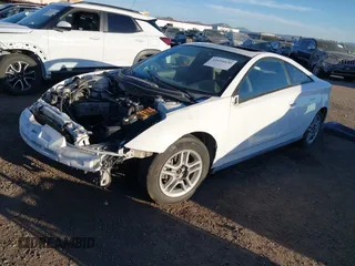 2001 Toyota Celica GT with VIN JTDDR32T210074327, listed as a IAAI auction lot 41651630 with 1 mi miles. Bid and sale history available at carsss.com. Image 2.