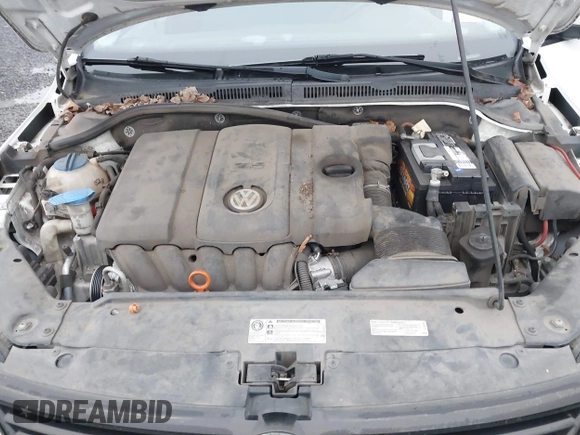 2012 Volkswagen Jetta SE with VIN 3VWDX7AJ2CM356378, listed as a IAAI auction lot 41145401 with 132,301 mi miles and . Bid and sale history available at DreamBid. Image 10.