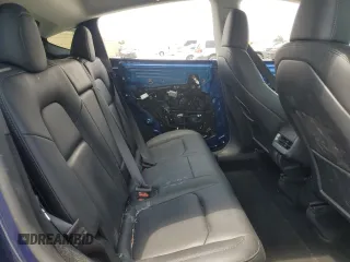 2024 Tesla Model Y z VIN 7SAYGDED3RF006264, wystawiony jako Copart lot #55210365 z przebiegiem 19 394 mil mil oraz Szkoda całkowita • Salvage title. Historia ofert i sprzedaży dostępna na DreamBid. Obrazek 10.