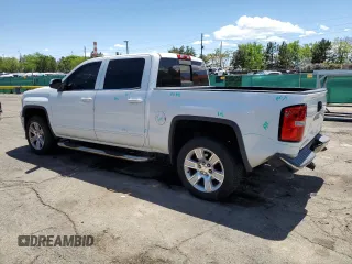 2015 GMC Sierra 1500 SLE z VIN 3GTU2UEH5FG232664, wystawiony jako Copart lot #57414905 z przebiegiem 121 415 mil mil oraz Szkoda całkowita • Salvage title. Historia ofert i sprzedaży dostępna na DreamBid. Obrazek 2.