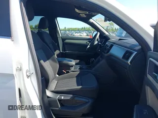 2021 Volkswagen Atlas S with VIN 1V2GC2CAXMC225275, listed as a IAAI auction lot 42341121 with 79,999 mi miles and . Bid and sale history available at DreamBid. Image 5.