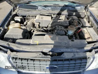 2002 Ford Explorer XLT z VIN 1FMDU73E62ZB46631, wystawiony jako Copart lot #49795745 z przebiegiem 177 518 mil mil oraz Czysty tytuł • Clean title. Historia ofert i sprzedaży dostępna na DreamBid. Obrazek 11.
