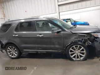 2016 Ford Explorer Limited with VIN 1FM5K8FH6GGC05749, listed as a IAAI auction lot 41409560 with 95,009 mi miles. Bid and sale history available at carsss.com. Image 14.