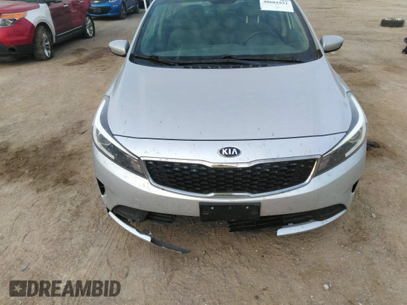 2018 Kia Forte LX with VIN 3KPFK4A79JE210080, listed as a IAAI auction lot 40681931 with 124,986 mi miles and . Bid and sale history available at DreamBid. Image 6.