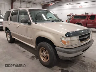 1998 Ford Explorer XLT with VIN 1FMZU32E8WUA42113, listed as a IAAI auction lot 41608275 with 149,567 mi miles and . Bid and sale history available at DreamBid. Image 1.