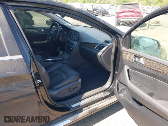 2015 Hyundai Sonata Limited with VIN 5NPE34AF2FH255512, listed as a IAAI auction lot 42075804 with 156,189 mi miles and . Bid and sale history available at carsss.com. Image 5.