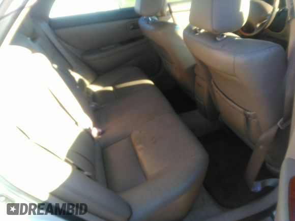 2001 Lexus ES with VIN JT8BF28GX10308569, listed as a IAAI auction lot 41159614 with 188,842 mi miles. Bid and sale history available at carsss.com. Image 8.