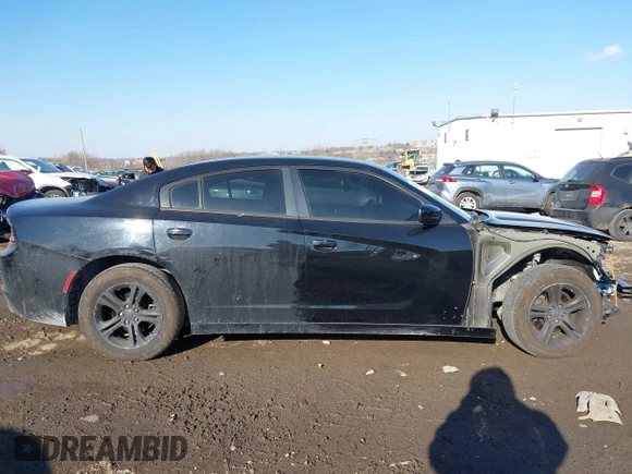 2016 Dodge Charger SE with VIN 2C3CDXBG0GH167005, listed as a IAAI auction lot 41410130 with 161,176 mi miles and . Bid and sale history available at carsss.com. Image 12.