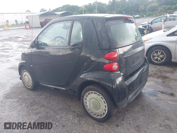 2013 Smart fortwo Pure с VIN WMEEJ3BA3DK682782, выставлен на аукционе IAAI как лот 42728005 с пробегом Не указан миль и . История ставок и продаж доступна на DreamBid. Изображение 3.