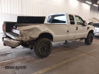 2010 Ford F-250 XL z VIN 1FTSX2BR4AEA28576, wystawiony jako IAAI lot #41615867 z przebiegiem Nie podano mil oraz . Historia ofert i sprzedaży dostępna na DreamBid. Obrazek 4.