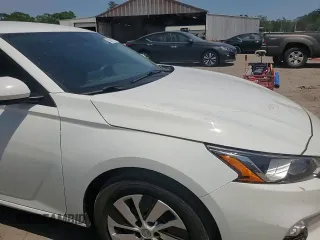 2020 Nissan Altima S z VIN 1N4BL4BV4LC194153, wystawiony jako Copart lot #53511125 z przebiegiem 143 207 mil mil oraz Szkoda całkowita • Salvage title. Historia ofert i sprzedaży dostępna na DreamBid. Obrazek 13.