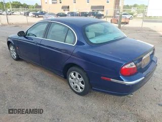 2004 Jaguar S-Type z VIN SAJEA01T34FN00637, wystawiony jako IAAI lot #42314620 z przebiegiem Nie podano mil oraz . Historia ofert i sprzedaży dostępna na DreamBid. Obrazek 3.