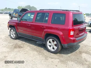 2016 Jeep Patriot Latitude with VIN 1C4NJPFB6GD603624, listed as a IAAI auction lot 42411731 with 187,485 mi miles and . Bid and sale history available at DreamBid. Image 3.