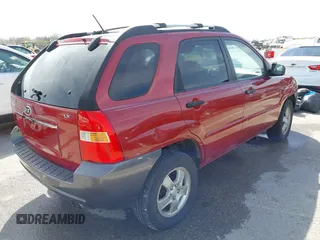 2007 Kia Sportage LX with VIN KNDJF724577371572, listed as a IAAI auction lot 41817960 with 213,062 mi miles. Bid and sale history available at carsss.com. Image 4.