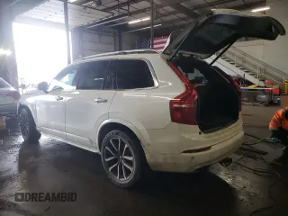 2019 Volvo XC90 Momentum with VIN YV4A22PK9K1435126, listed as a Copart auction lot 44033105 with 157,421 mi miles and Salvage Title. Bid and sale history available at carsss.com. Image 2.
