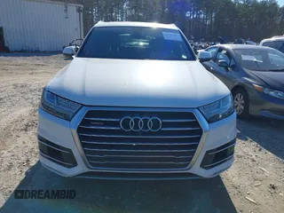 2017 Audi Q7 Premium Plus with VIN WA1LAAF78HD009287, listed as a IAAI auction lot 41327189 with 121,483 mi miles. Bid and sale history available at carsss.com. Image 12.