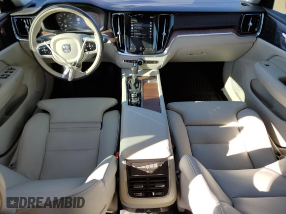 2019 Volvo S60 Inscription with VIN 7JRA22TL9KG012093, listed as a Copart auction lot 43521384 with 18,511 mi miles. Bid and sale history available at carsss.com. Image 8.