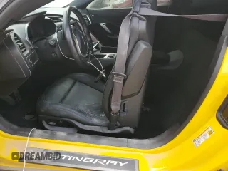 2015 Chevrolet Corvette Z51 1LT z VIN 1G1YH2D74F5117020, wystawiony jako Copart lot #52010015 z przebiegiem Nie podano mil oraz Szkoda całkowita • Salvage title. Historia ofert i sprzedaży dostępna na DreamBid. Obrazek 7.