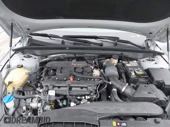 2022 Kia K5 GT-Line z VIN 5XXG64J2XNG133729, wystawiony jako IAAI lot #42440669 z przebiegiem 36 376 mil mil oraz . Historia ofert i sprzedaży dostępna na DreamBid. Obrazek 10.