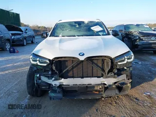 2022 BMW X4 M with VIN 5YM23EC00N9L88771, listed as a IAAI auction lot 41362198 with 29,949 mi miles. Bid and sale history available at carsss.com. Image 13.
