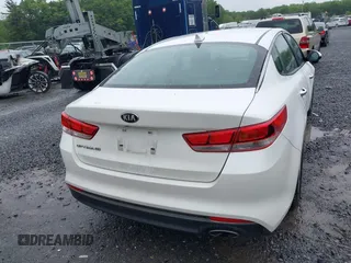 2016 Kia Optima LX с VIN KNAGT4L32G5073769, выставлен на аукционе IAAI как лот 42512184 с пробегом 111 977 миль миль и . История ставок и продаж доступна на DreamBid. Изображение 17.