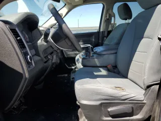 2018 Ram 2500 Tradesman с VIN 3C6UR5HJ7JG381335, выставлен на аукционе Copart как лот 63516805 с пробегом 82 861 миль миль и Списание • Salvage title. История ставок и продаж доступна на DreamBid. Изображение 7.
