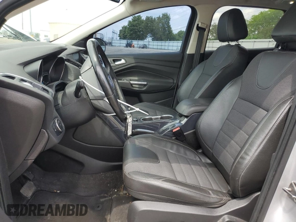 2013 Ford Escape Titanium с VIN 1FMCU9J92DUD31093, выставлен на аукционе Copart как лот 57121425 с пробегом 107 979 миль миль и Списание • Salvage title. История ставок и продаж доступна на DreamBid. Изображение 7.