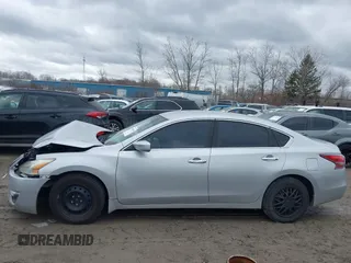 2015 Nissan Altima 2.5 S with VIN 1N4AL3AP4FN354906, listed as a IAAI auction lot 41840630 with 169,130 mi miles. Bid and sale history available at carsss.com. Image 15.