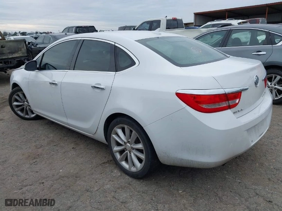 2014 Buick Verano with VIN 1G4PP5SK5E4216041, listed as a IAAI auction lot 41379823 with 172,889 mi miles. Bid and sale history available at carsss.com. Image 3.