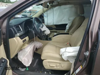 2017 Toyota Highlander XLE with VIN 5TDJZRFH6HS398965, listed as a Copart auction lot 59019535 with Not provided miles and Salvage title. Bid and sale history available at DreamBid. Image 7.
